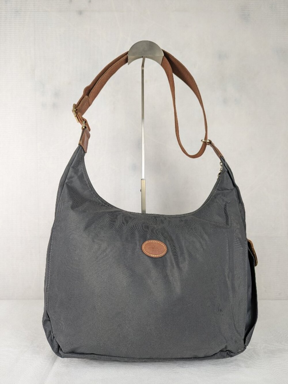 Longchamp Le Pliage Nylon Hobo Shoulder Crossbody Bag Gray Made in Tunisia.